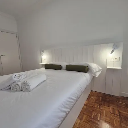 Moderno Con Garaje En 1a148 Apartment *