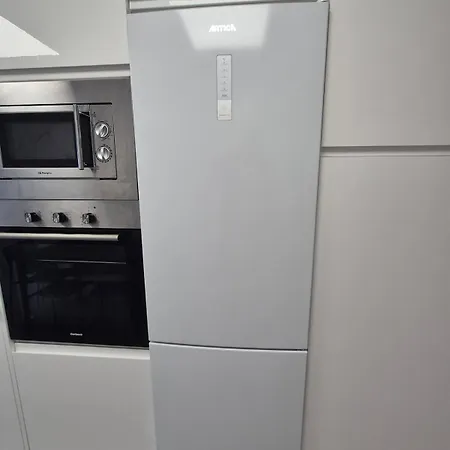 Moderno Con Garaje En 1a148 Apartment